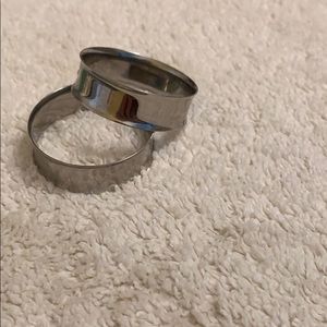 Stainless steel plugs